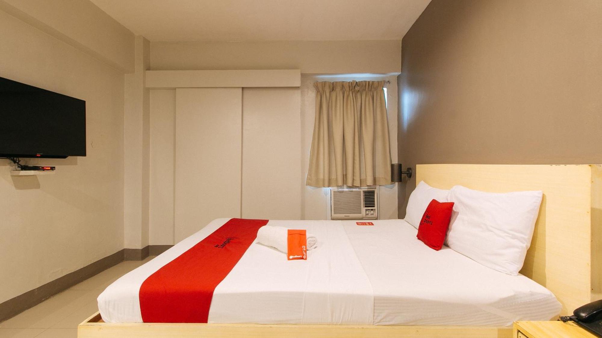 Hotel Reddoorz At Samat Mandaluyong Exterior foto
