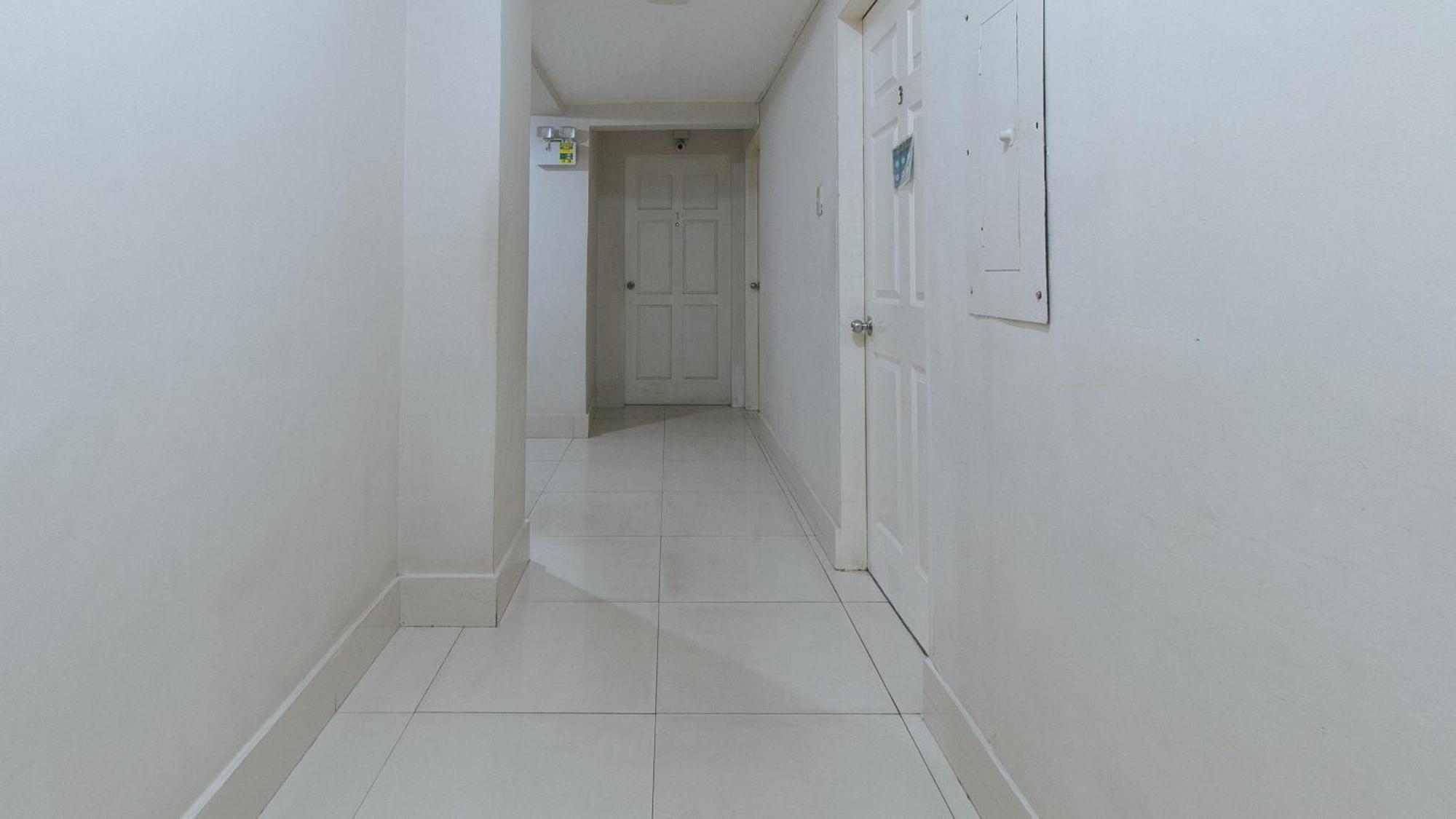 Hotel Reddoorz At Samat Mandaluyong Exterior foto